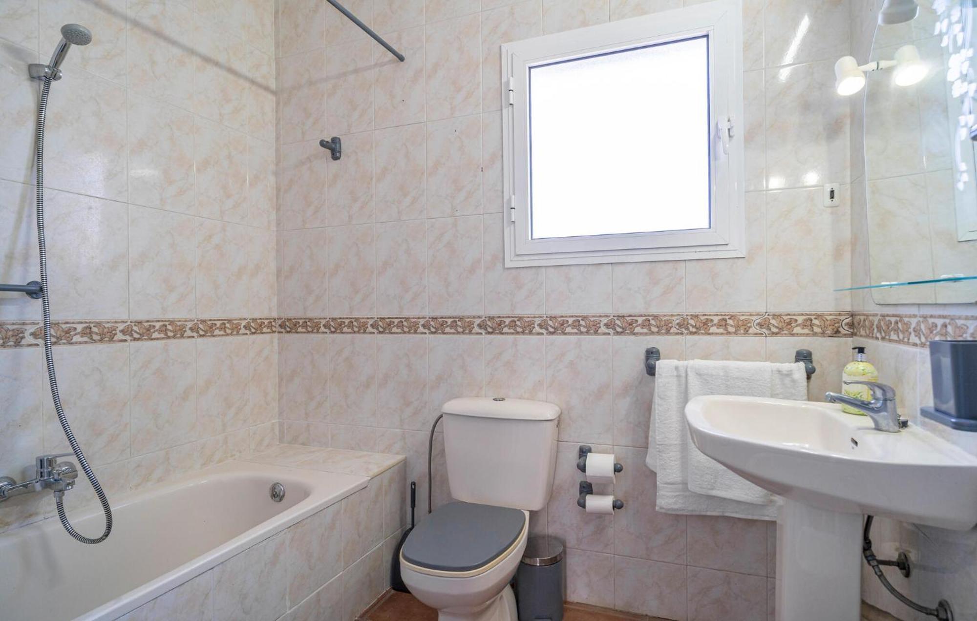 Amazing Home In Torre De Benagalbon With Wifi Ngoại thất bức ảnh